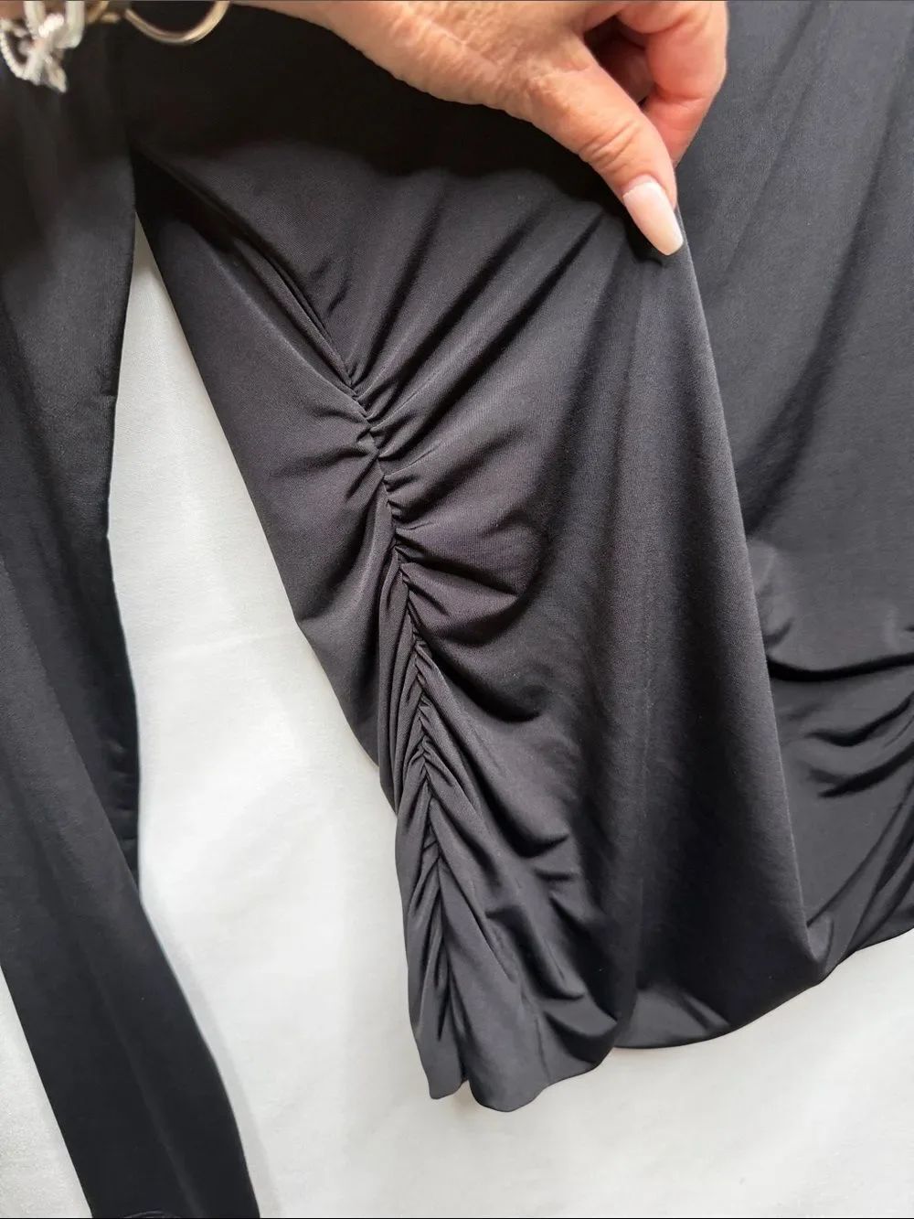 Lush Black Long Sleeve Ruched Waist Top - Picture 4 of 4